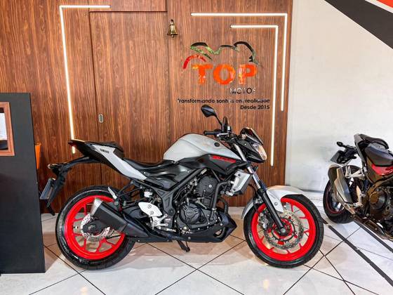 YAMAHA MT-03 ABS YAMAHA MT-03 ABS
